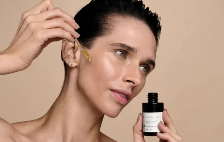 Powerful Benefits of Using an Oil-Based Face Cleanser for Radiant Skin